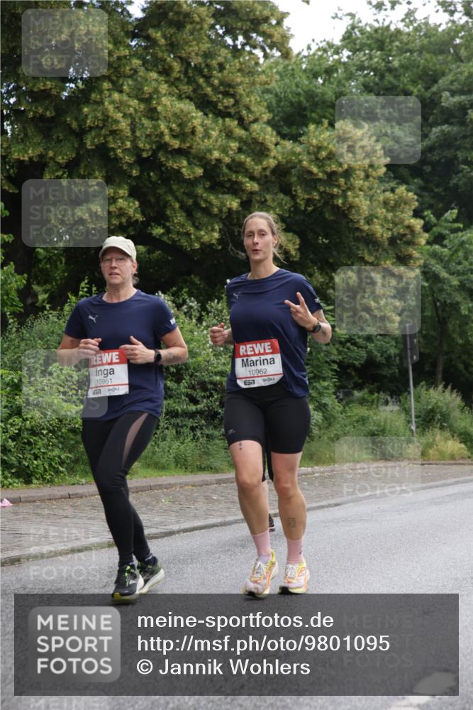 14.06.2026 - REWE Women's Run Jannik Wohlers http://msf.ph/oto/9801095 14.06.2026 10:08:55 Laufen 10961, 10962, 57 meine-sportfotos.de