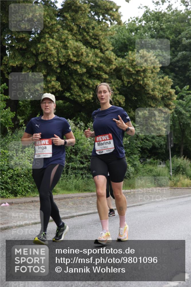 14.06.2026 - REWE Women's Run Jannik Wohlers http://msf.ph/oto/9801096 14.06.2026 10:08:55 Laufen 10961, 517, 10962, 57 meine-sportfotos.de