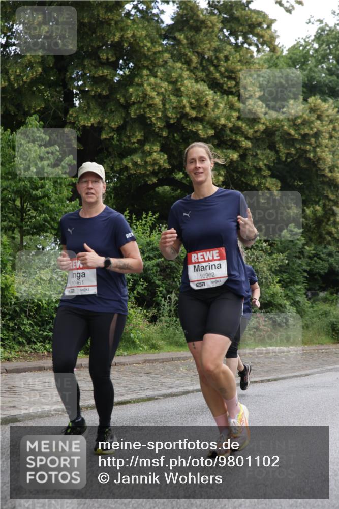 14.06.2026 - REWE Women's Run Jannik Wohlers http://msf.ph/oto/9801102 14.06.2026 10:08:55 Laufen 10961, 10962, 57 meine-sportfotos.de
