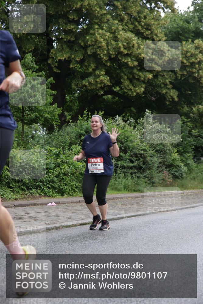 14.06.2026 - REWE Women's Run Jannik Wohlers http://msf.ph/oto/9801107 14.06.2026 10:08:56 Laufen 10038, 51 meine-sportfotos.de