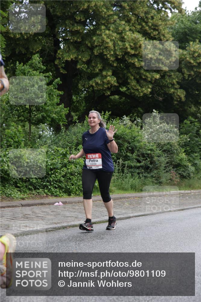 14.06.2026 - REWE Women's Run Jannik Wohlers http://msf.ph/oto/9801109 14.06.2026 10:08:56 Laufen 10038 meine-sportfotos.de