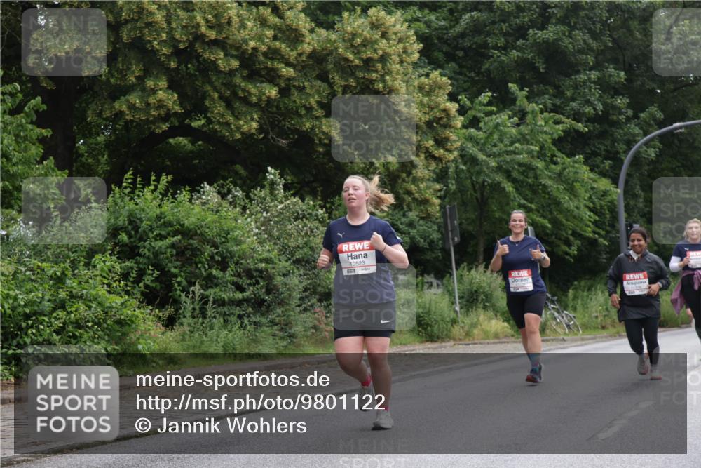 14.06.2026 - REWE Women's Run Jannik Wohlers http://msf.ph/oto/9801122 14.06.2026 10:08:58 Laufen 10523 meine-sportfotos.de