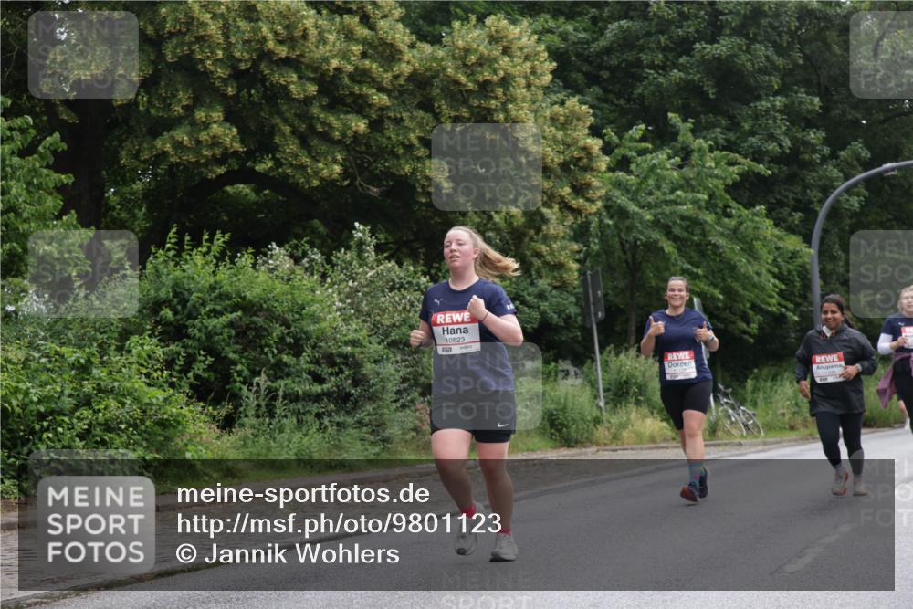 14.06.2026 - REWE Women's Run Jannik Wohlers http://msf.ph/oto/9801123 14.06.2026 10:08:58 Laufen 10523 meine-sportfotos.de