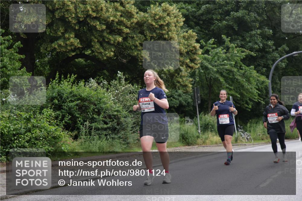 14.06.2026 - REWE Women's Run Jannik Wohlers http://msf.ph/oto/9801124 14.06.2026 10:08:59 Laufen 10523, 657 meine-sportfotos.de