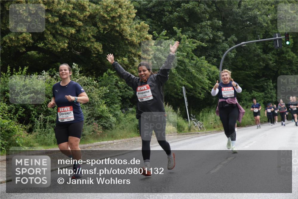 14.06.2026 - REWE Women's Run Jannik Wohlers http://msf.ph/oto/9801132 14.06.2026 10:09:01 Laufen 11106, 57, 11398, 651, 10314 meine-sportfotos.de