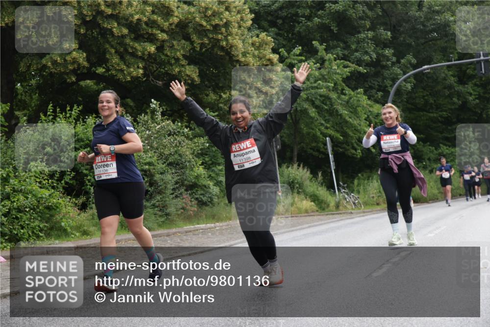 14.06.2026 - REWE Women's Run Jannik Wohlers http://msf.ph/oto/9801136 14.06.2026 10:09:01 Laufen 11106, 11398 meine-sportfotos.de