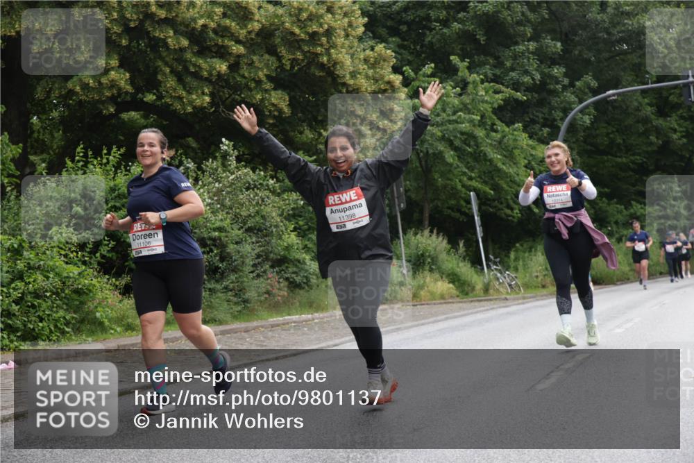 14.06.2026 - REWE Women's Run Jannik Wohlers http://msf.ph/oto/9801137 14.06.2026 10:09:01 Laufen 11106, 11398, 7 meine-sportfotos.de