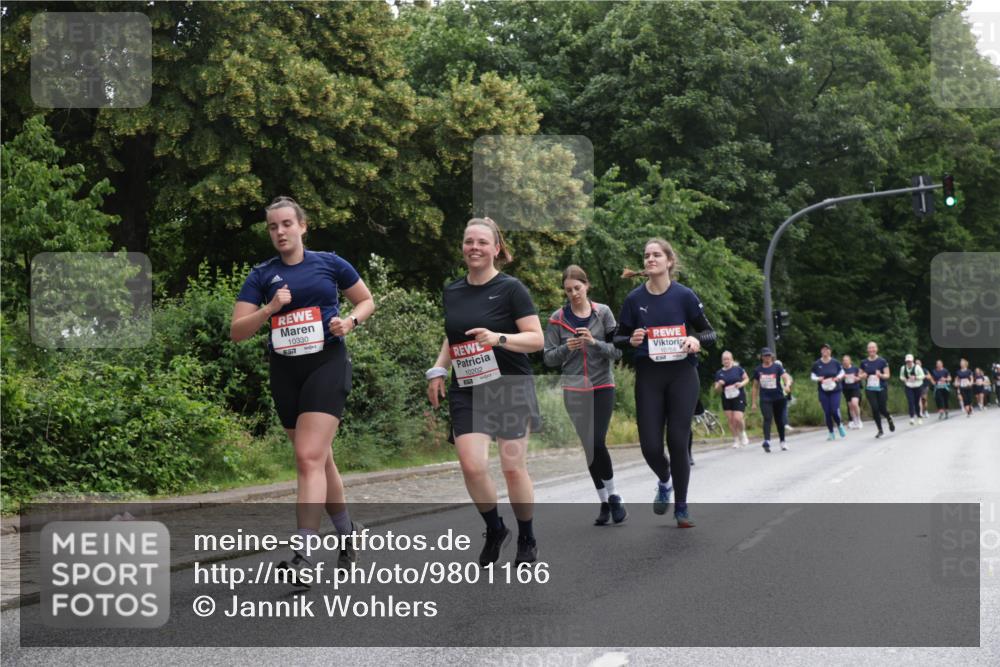 14.06.2026 - REWE Women's Run Jannik Wohlers http://msf.ph/oto/9801166 14.06.2026 10:09:12 Laufen 10330, 7, 10202, 10758, 51 meine-sportfotos.de