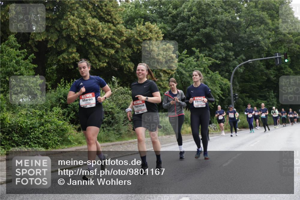 14.06.2026 - REWE Women's Run Jannik Wohlers http://msf.ph/oto/9801167 14.06.2026 10:09:12 Laufen 10330, 10202 meine-sportfotos.de