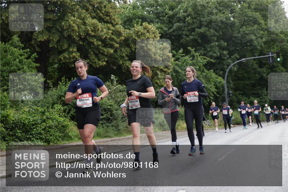 14.06.2026 - REWE Women's Run Jannik Wohlers http://msf.ph/oto/9801168 14.06.2026 10:09:12 Laufen 10330, 657, 10202 meine-sportfotos.de