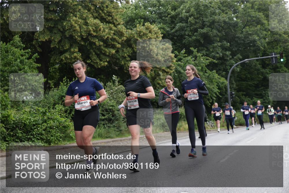 14.06.2026 - REWE Women's Run Jannik Wohlers http://msf.ph/oto/9801169 14.06.2026 10:09:12 Laufen 10330, 10202, 5 meine-sportfotos.de