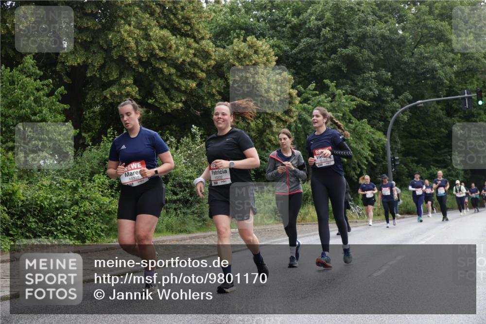14.06.2026 - REWE Women's Run Jannik Wohlers http://msf.ph/oto/9801170 14.06.2026 10:09:12 Laufen 10330, 10202, 10758 meine-sportfotos.de