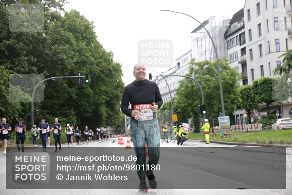 14.06.2026 - REWE Women's Run Jannik Wohlers http://msf.ph/oto/9801180 14.06.2026 10:09:14 Laufen 0570 meine-sportfotos.de