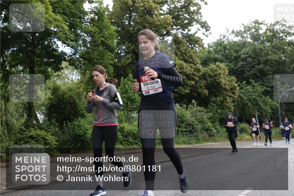 14.06.2026 - REWE Women's Run Jannik Wohlers http://msf.ph/oto/9801181 14.06.2026 10:09:15 Laufen 10758, 517 meine-sportfotos.de