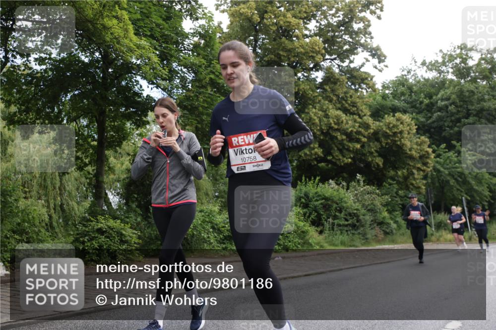 14.06.2026 - REWE Women's Run Jannik Wohlers http://msf.ph/oto/9801186 14.06.2026 10:09:15 Laufen 10758, 57 meine-sportfotos.de