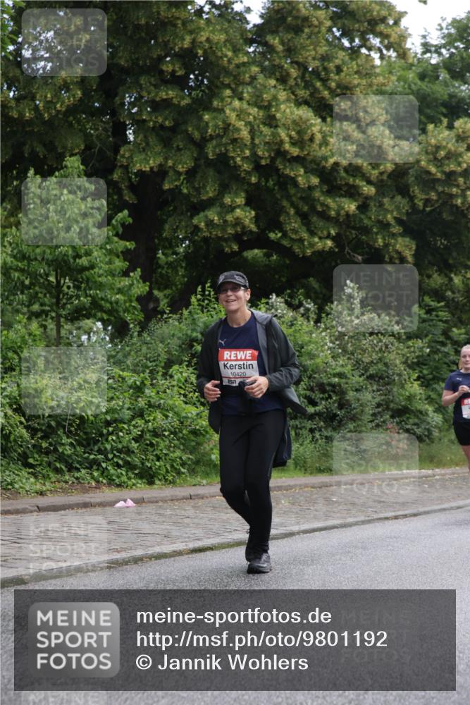 14.06.2026 - REWE Women's Run Jannik Wohlers http://msf.ph/oto/9801192 14.06.2026 10:09:17 Laufen 10420 meine-sportfotos.de