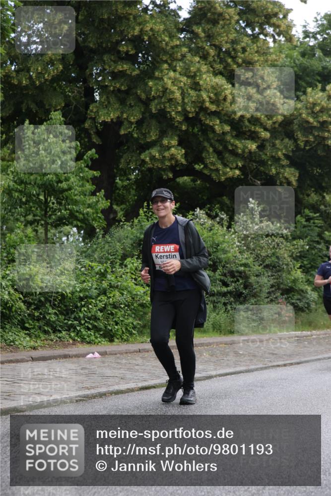 14.06.2026 - REWE Women's Run Jannik Wohlers http://msf.ph/oto/9801193 14.06.2026 10:09:17 Laufen 10 meine-sportfotos.de