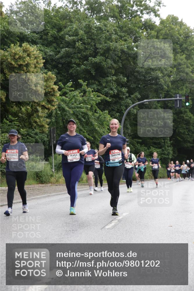 14.06.2026 - REWE Women's Run Jannik Wohlers http://msf.ph/oto/9801202 14.06.2026 10:09:20 Laufen 10143, 10209, 10619 meine-sportfotos.de