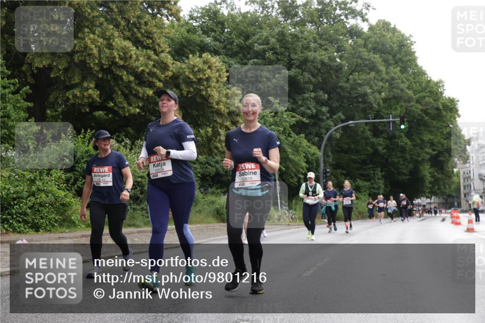 14.06.2026 - REWE Women's Run Jannik Wohlers http://msf.ph/oto/9801216 14.06.2026 10:09:22 Laufen 10143, 10209, 57, 10619, 51 meine-sportfotos.de