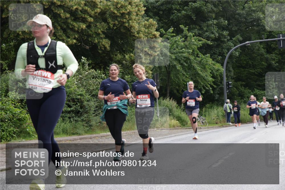 14.06.2026 - REWE Women's Run Jannik Wohlers http://msf.ph/oto/9801234 14.06.2026 10:09:27 Laufen 11490, 517, 10577, 57 meine-sportfotos.de