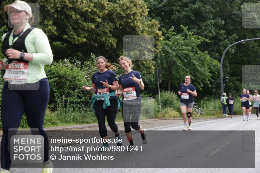 14.06.2026 - REWE Women's Run Jannik Wohlers http://msf.ph/oto/9801241 14.06.2026 10:09:27 Laufen 11490, 10577 meine-sportfotos.de