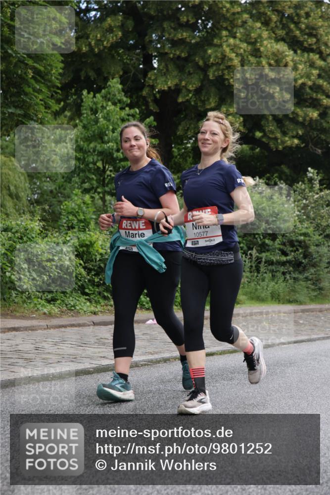 14.06.2026 - REWE Women's Run Jannik Wohlers http://msf.ph/oto/9801252 14.06.2026 10:09:28 Laufen 55, 10577, 577 meine-sportfotos.de