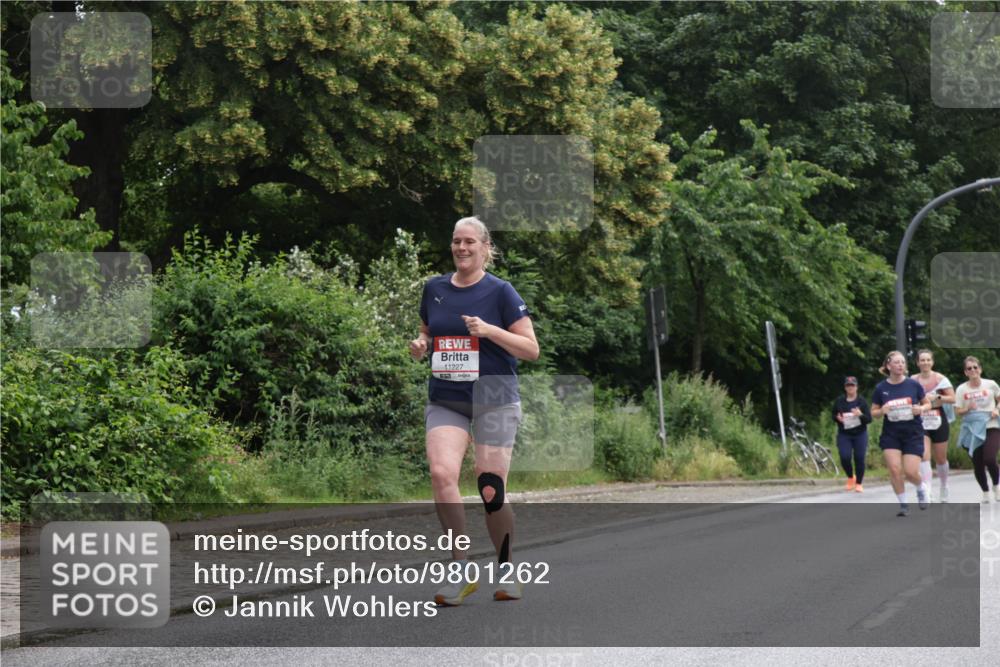 14.06.2026 - REWE Women's Run Jannik Wohlers http://msf.ph/oto/9801262 14.06.2026 10:09:30 Laufen 11227 meine-sportfotos.de