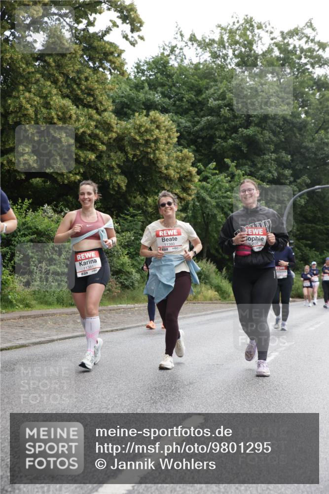 14.06.2026 - REWE Women's Run Jannik Wohlers http://msf.ph/oto/9801295 14.06.2026 10:09:36 Laufen 11381, 657, 11380, 57, 10698 meine-sportfotos.de