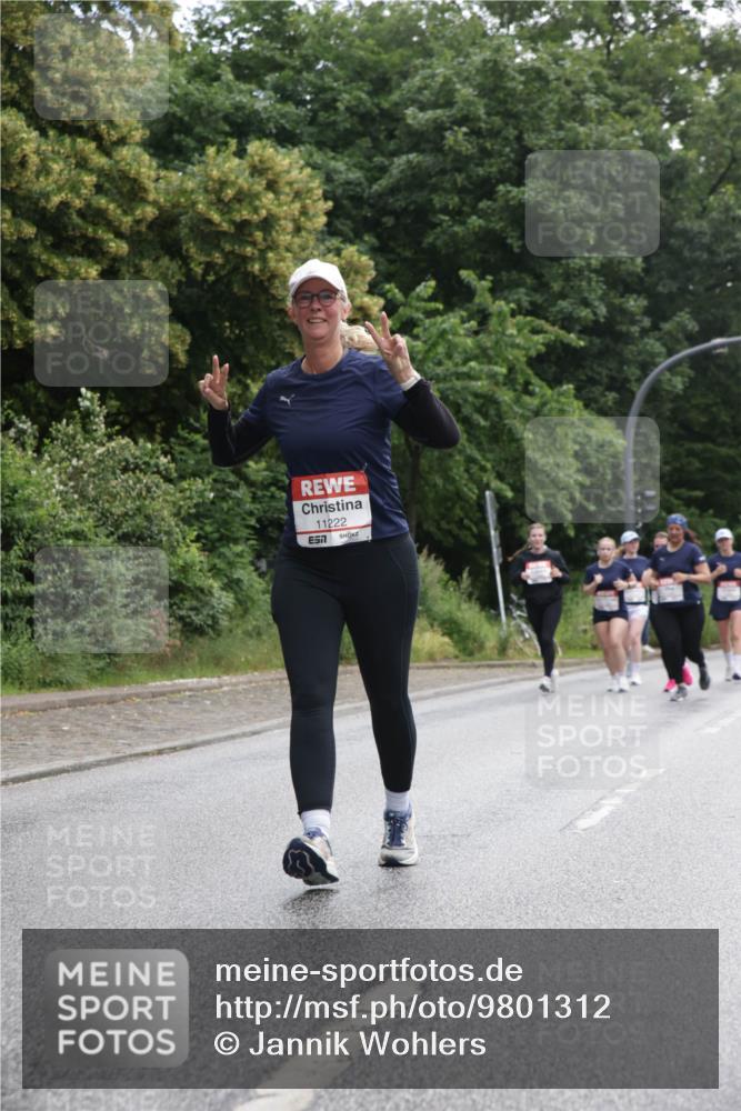 14.06.2026 - REWE Women's Run Jannik Wohlers http://msf.ph/oto/9801312 14.06.2026 10:09:39 Laufen 11222 meine-sportfotos.de