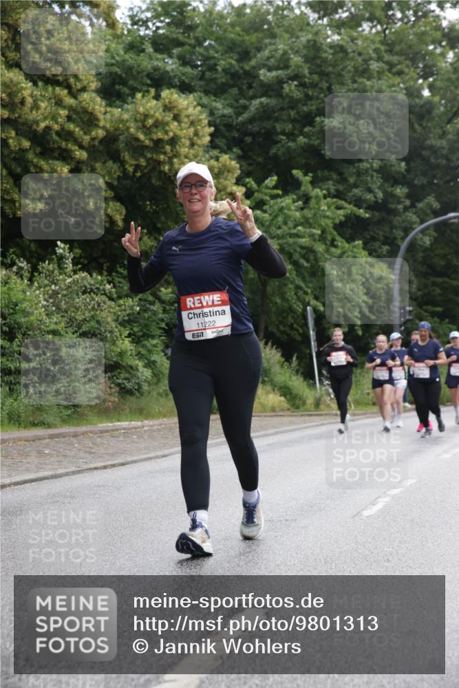 14.06.2026 - REWE Women's Run Jannik Wohlers http://msf.ph/oto/9801313 14.06.2026 10:09:40 Laufen 11222, 57 meine-sportfotos.de