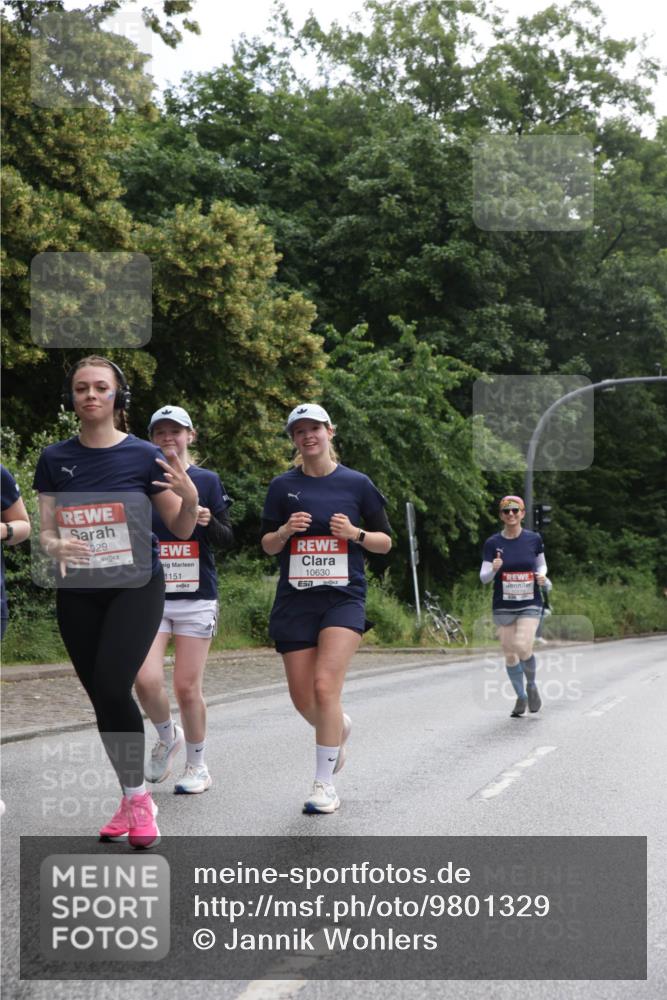 14.06.2026 - REWE Women's Run Jannik Wohlers http://msf.ph/oto/9801329 14.06.2026 10:09:46 Laufen 929, 1151, 10630 meine-sportfotos.de