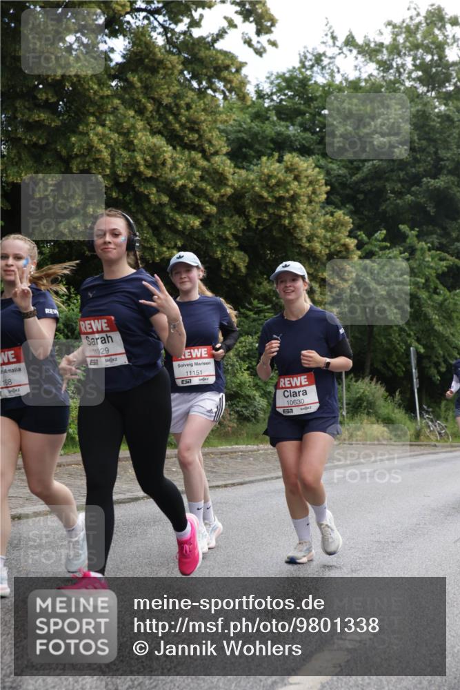 14.06.2026 - REWE Women's Run Jannik Wohlers http://msf.ph/oto/9801338 14.06.2026 10:09:46 Laufen 168, 11029, 11151, 57, 10630, 657 meine-sportfotos.de