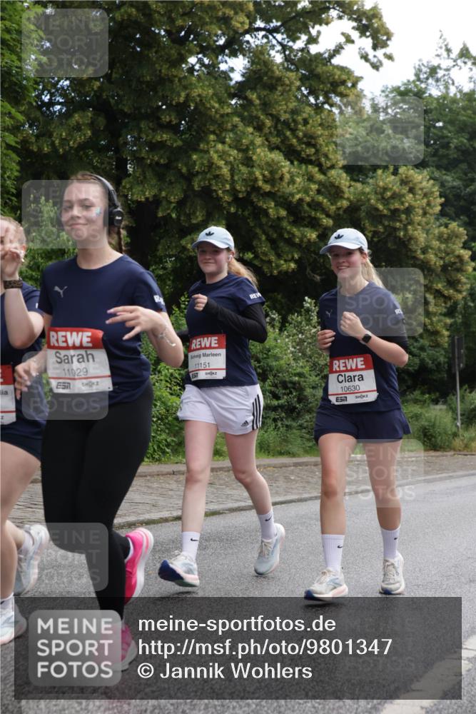 14.06.2026 - REWE Women's Run Jannik Wohlers http://msf.ph/oto/9801347 14.06.2026 10:09:47 Laufen 11029, 517, 11151, 10630, 57 meine-sportfotos.de