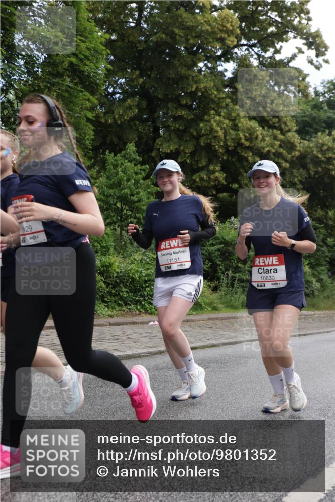 14.06.2026 - REWE Women's Run Jannik Wohlers http://msf.ph/oto/9801352 14.06.2026 10:09:47 Laufen 29, 11151, 57, 10630, 57 meine-sportfotos.de