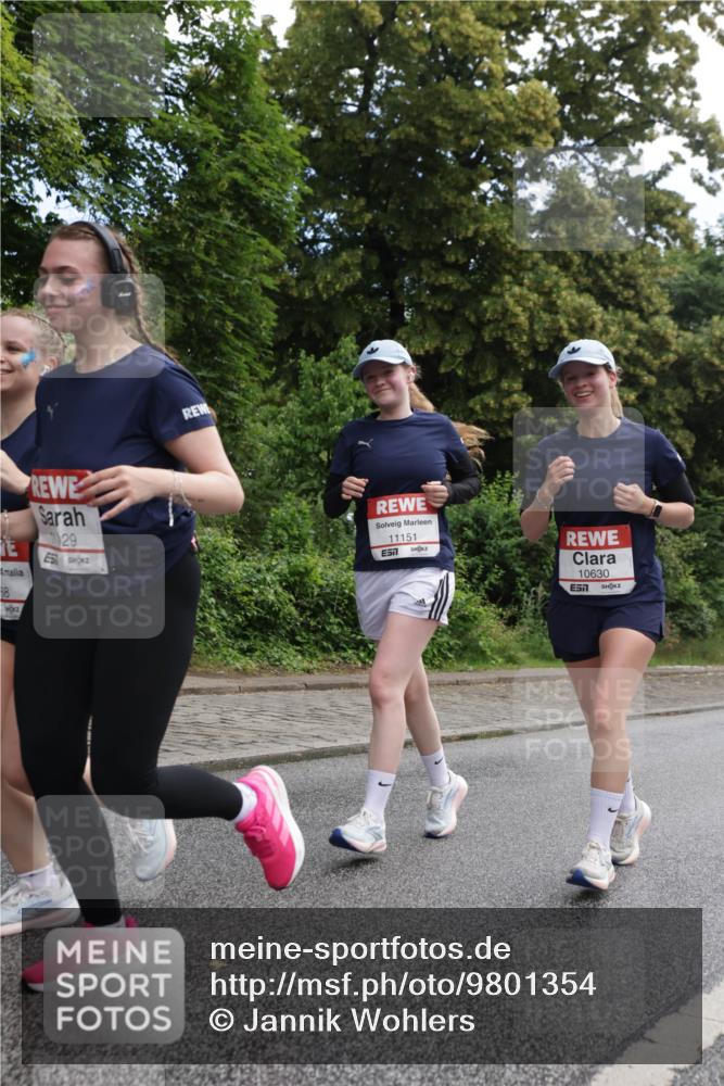 14.06.2026 - REWE Women's Run Jannik Wohlers http://msf.ph/oto/9801354 14.06.2026 10:09:47 Laufen 58, 29, 11151, 57, 10630, 57 meine-sportfotos.de