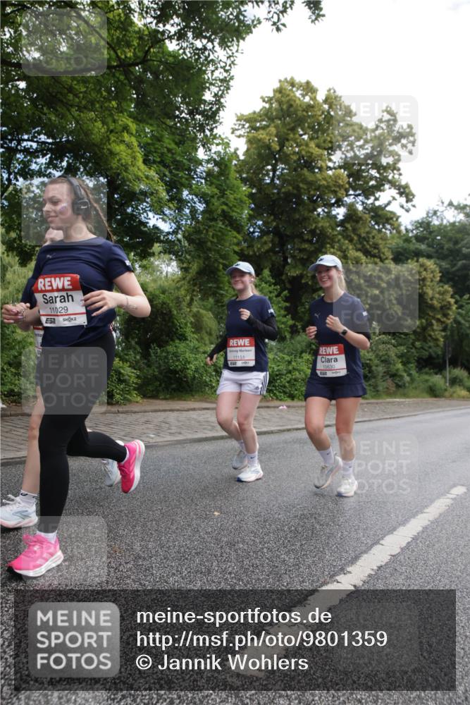 14.06.2026 - REWE Women's Run Jannik Wohlers http://msf.ph/oto/9801359 14.06.2026 10:09:47 Laufen 11029, 11151, 10630 meine-sportfotos.de