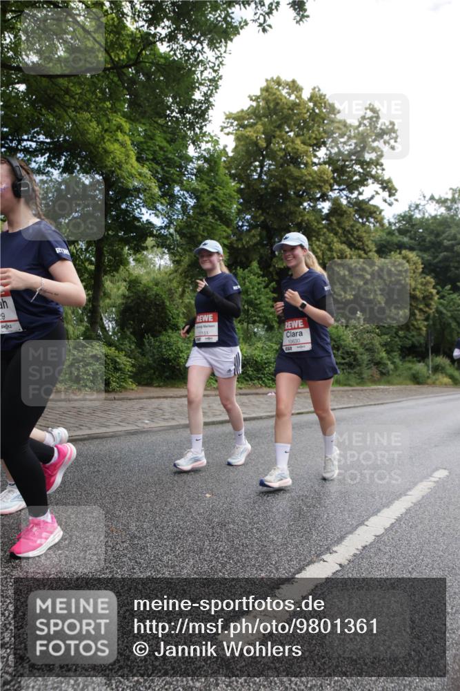 14.06.2026 - REWE Women's Run Jannik Wohlers http://msf.ph/oto/9801361 14.06.2026 10:09:47 Laufen 9, 11151, 10630 meine-sportfotos.de