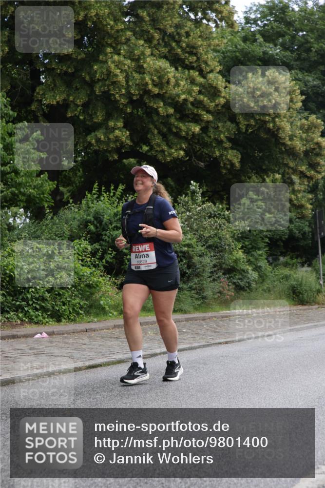 14.06.2026 - REWE Women's Run Jannik Wohlers http://msf.ph/oto/9801400 14.06.2026 10:10:03 Laufen 10829 meine-sportfotos.de