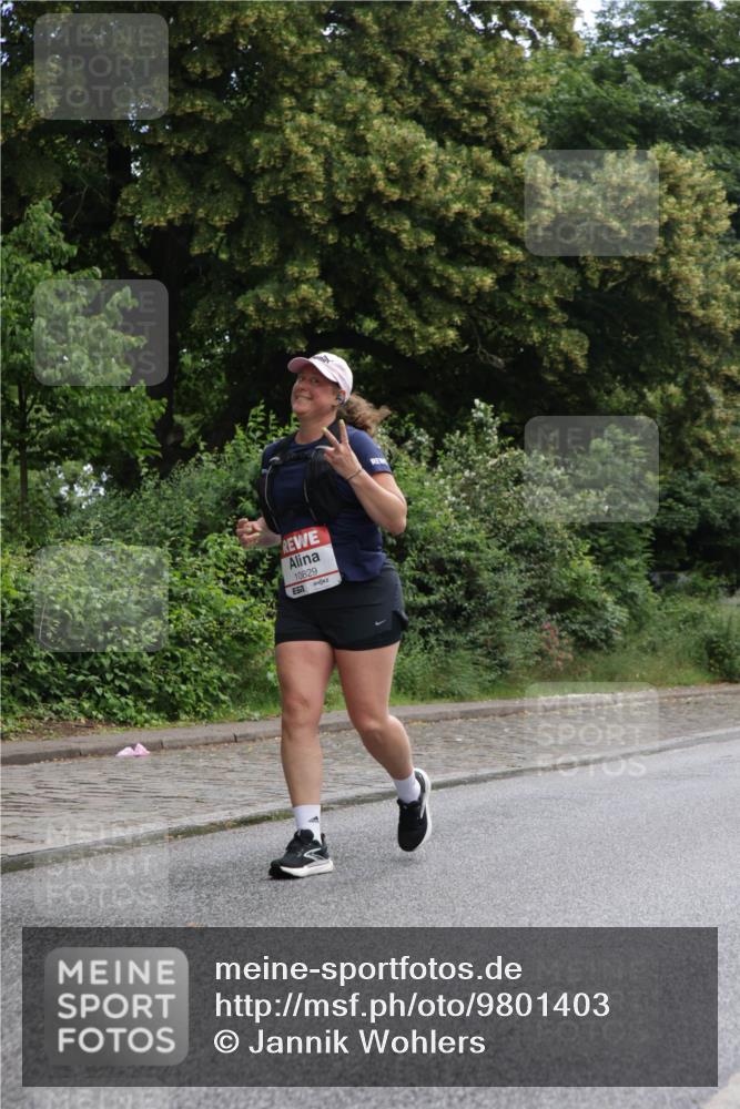 14.06.2026 - REWE Women's Run Jannik Wohlers http://msf.ph/oto/9801403 14.06.2026 10:10:04 Laufen 10829 meine-sportfotos.de