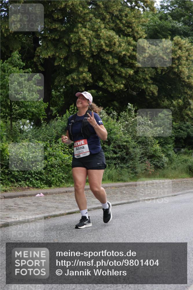14.06.2026 - REWE Women's Run Jannik Wohlers http://msf.ph/oto/9801404 14.06.2026 10:10:04 Laufen 10829 meine-sportfotos.de