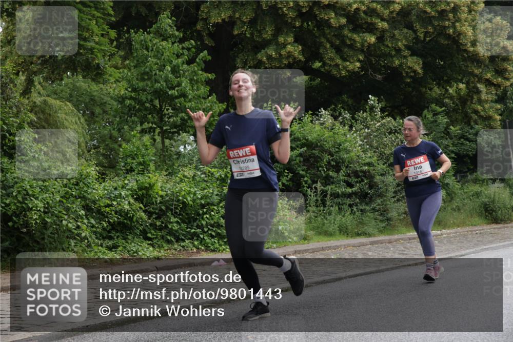 14.06.2026 - REWE Women's Run Jannik Wohlers http://msf.ph/oto/9801443 14.06.2026 10:10:14 Laufen 1289, 10187 meine-sportfotos.de