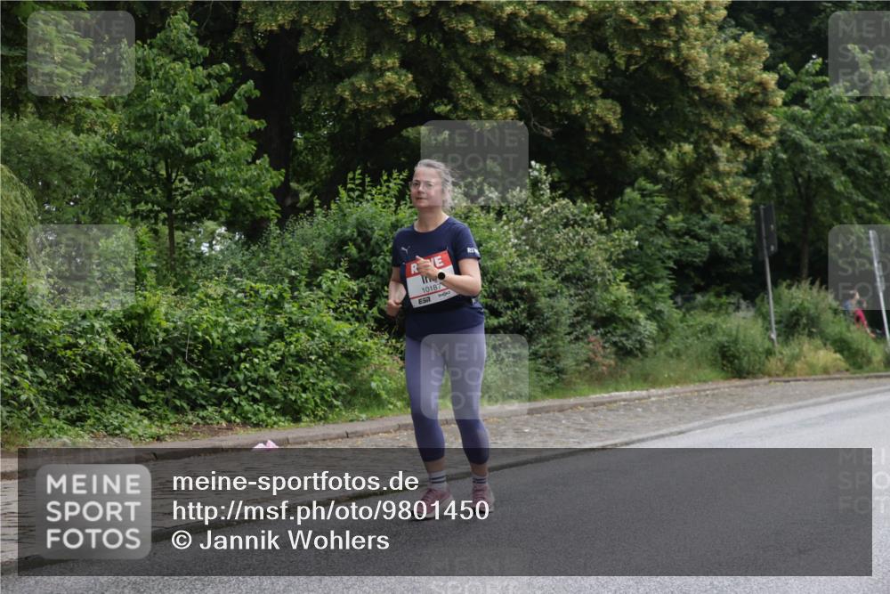 14.06.2026 - REWE Women's Run Jannik Wohlers http://msf.ph/oto/9801450 14.06.2026 10:10:15 Laufen 10187 meine-sportfotos.de