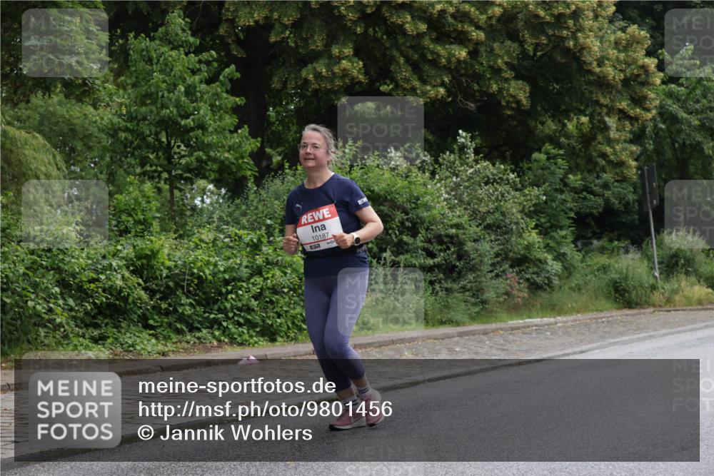 14.06.2026 - REWE Women's Run Jannik Wohlers http://msf.ph/oto/9801456 14.06.2026 10:10:15 Laufen 10187, 57 meine-sportfotos.de