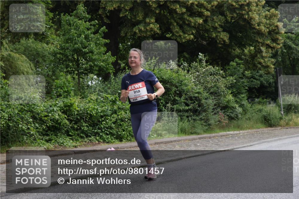 14.06.2026 - REWE Women's Run Jannik Wohlers http://msf.ph/oto/9801457 14.06.2026 10:10:15 Laufen 10187 meine-sportfotos.de