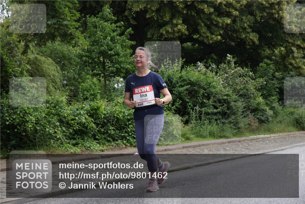 14.06.2026 - REWE Women's Run Jannik Wohlers http://msf.ph/oto/9801462 14.06.2026 10:10:15 Laufen 10187 meine-sportfotos.de