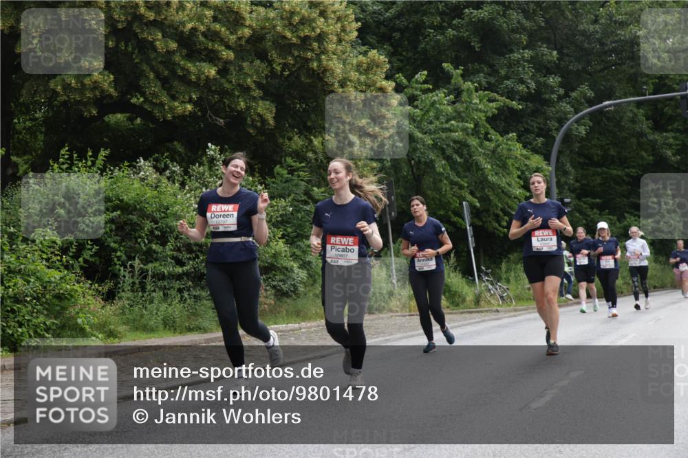 14.06.2026 - REWE Women's Run Jannik Wohlers http://msf.ph/oto/9801478 14.06.2026 10:10:21 Laufen 10797, 10807 meine-sportfotos.de
