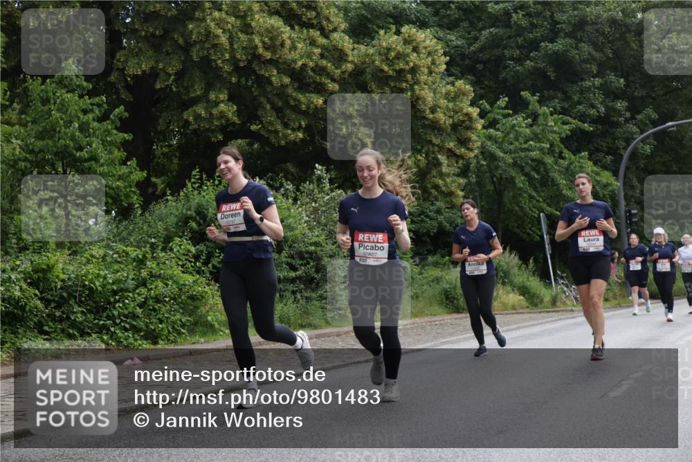 14.06.2026 - REWE Women's Run Jannik Wohlers http://msf.ph/oto/9801483 14.06.2026 10:10:22 Laufen 10797, 10807 meine-sportfotos.de