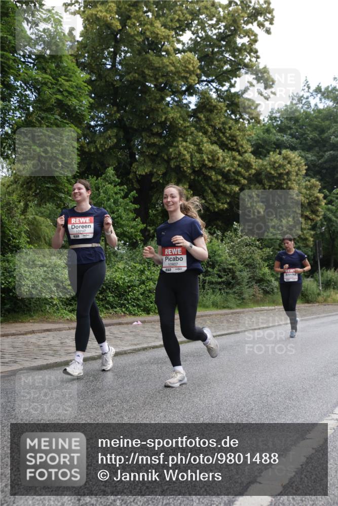 14.06.2026 - REWE Women's Run Jannik Wohlers http://msf.ph/oto/9801488 14.06.2026 10:10:23 Laufen 10797, 7, 10807, 517 meine-sportfotos.de