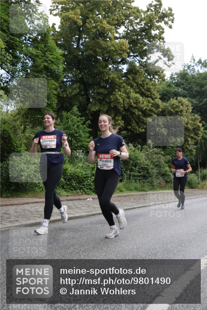 14.06.2026 - REWE Women's Run Jannik Wohlers http://msf.ph/oto/9801490 14.06.2026 10:10:23 Laufen 10797, 10807, 517 meine-sportfotos.de