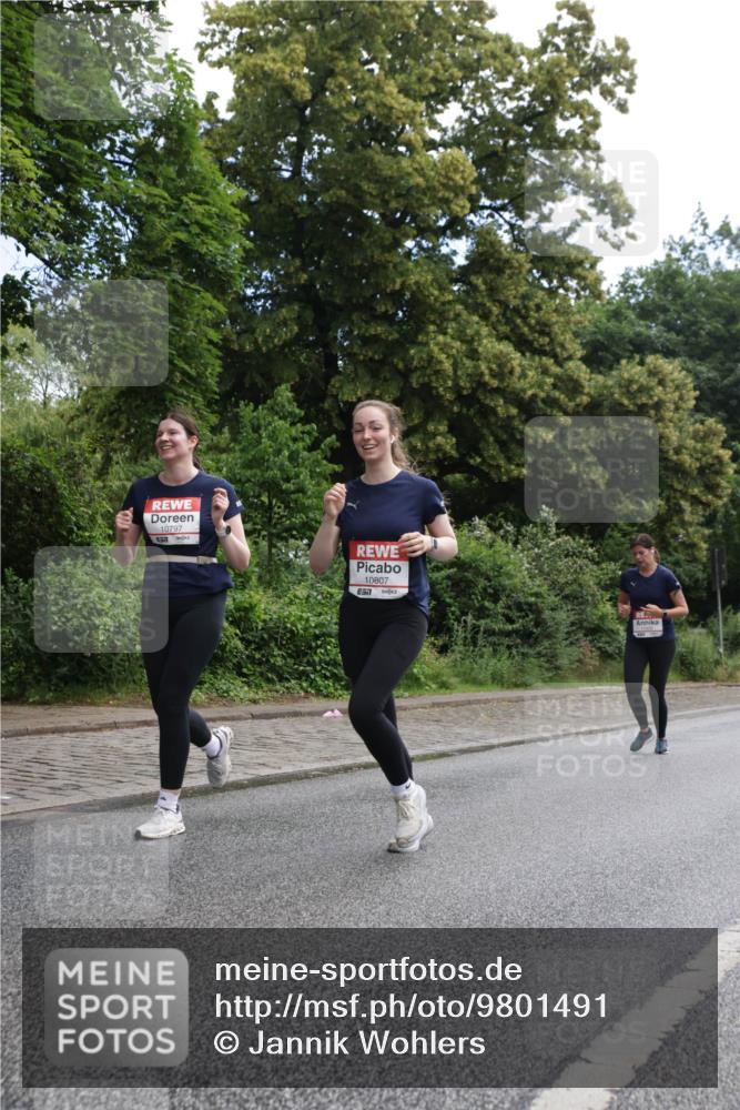 14.06.2026 - REWE Women's Run Jannik Wohlers http://msf.ph/oto/9801491 14.06.2026 10:10:23 Laufen 10797, 5, 10807 meine-sportfotos.de